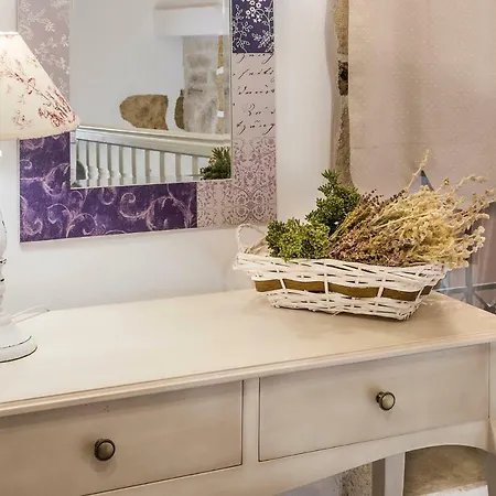 Elvie House خانيا